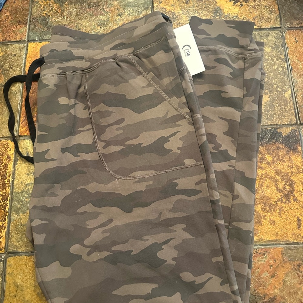 ZYIA Green Camo Unwind Jogger